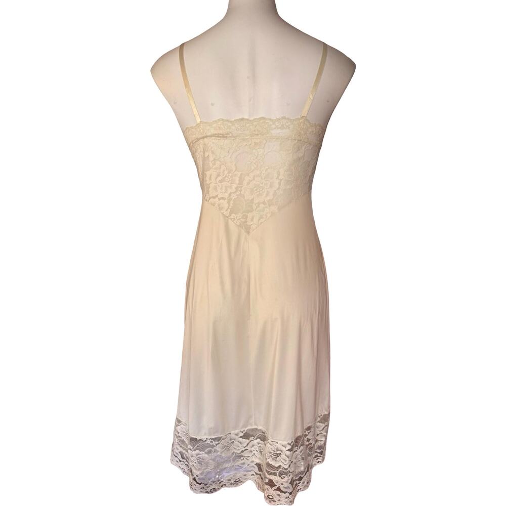 Vintage Vanity Fair Nylon Full Slip 1970s Deep Lace Nude Size 34 - Picture 7 of 10